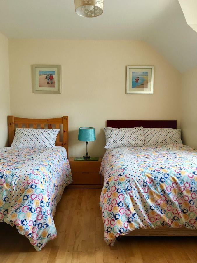 Вилла Fuchsia House Knights Town Экстерьер фото